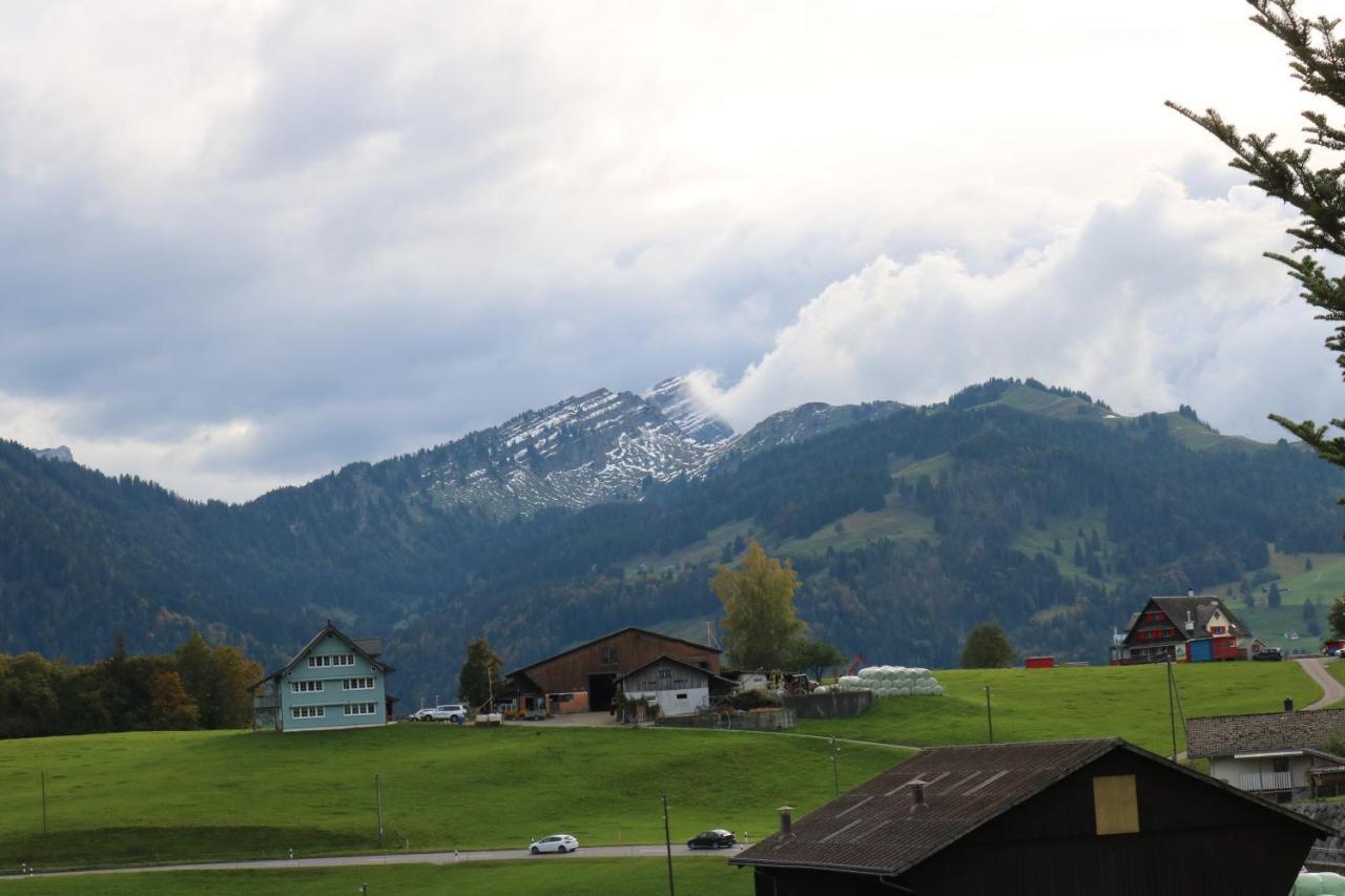 Nesslau Schlafen Im Sternen Ennetbuehl B&B 외부 사진